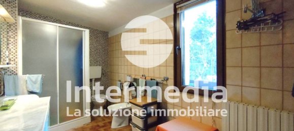 2 bedrooms House in Adrara San Rocco, Italy No. 70350 21