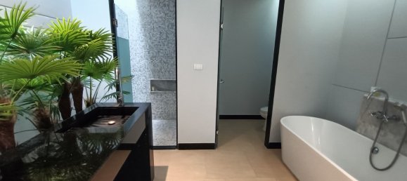 3 bedrooms Villa in Bang Tao, Thailand No. 8565 4