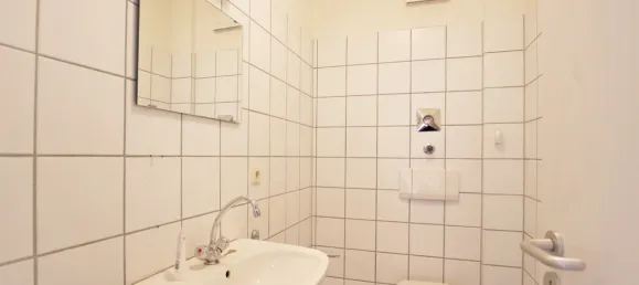 Здание в Рейн-Хунсрюк, Германия № 210422 6