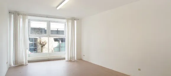 Здание в Рейн-Хунсрюк, Германия № 210422 5