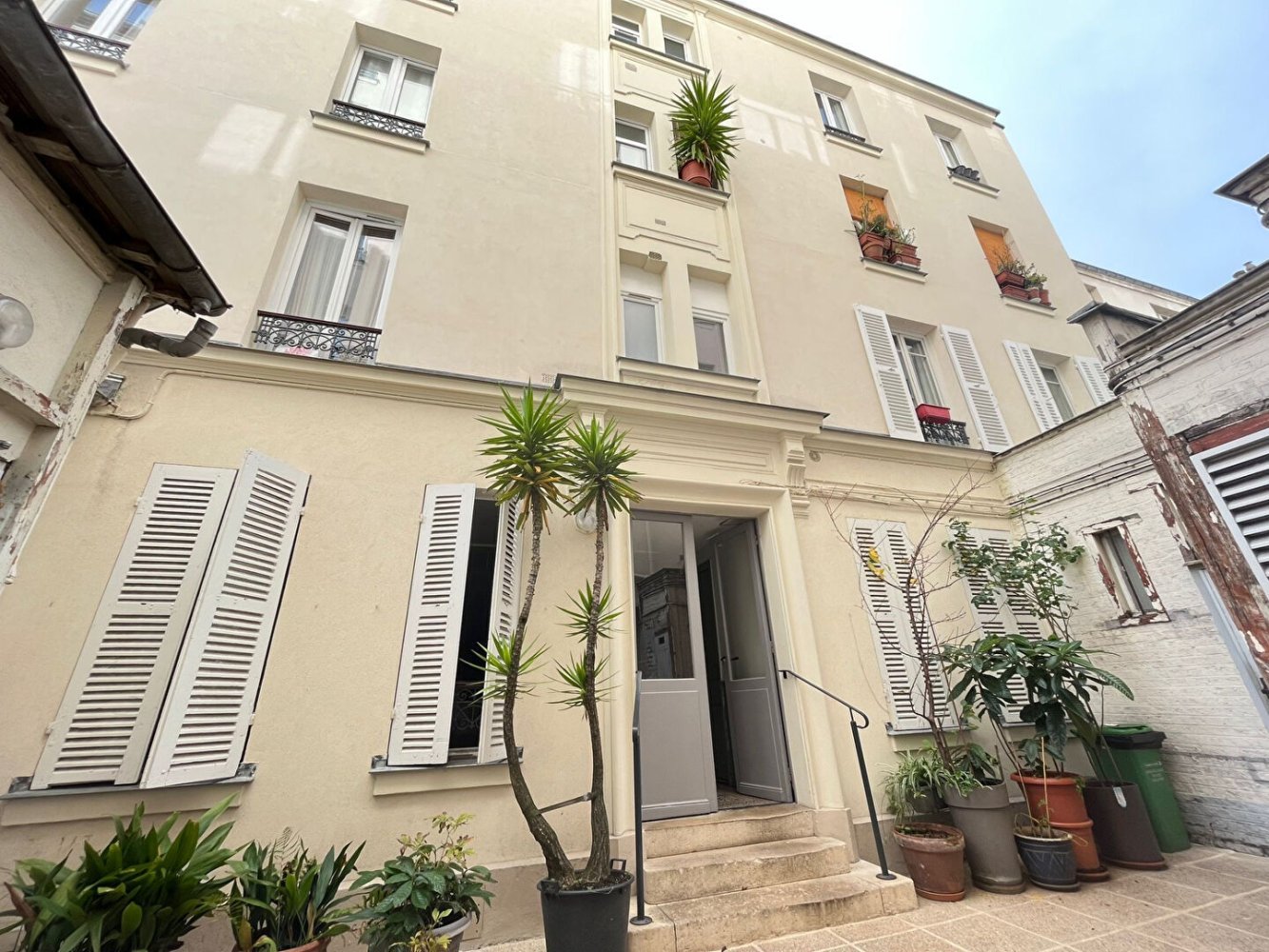 1 bedroom Apartment in Paris, France No. 111823