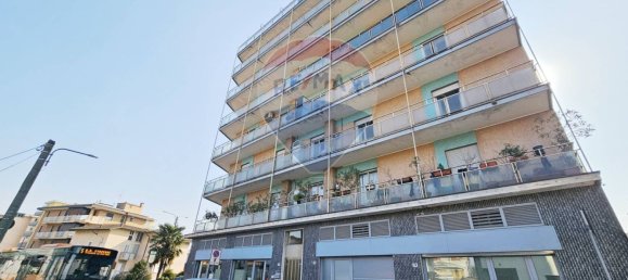 Apartamento T1 em Busto Arsizio, Italy N.º 53532 22