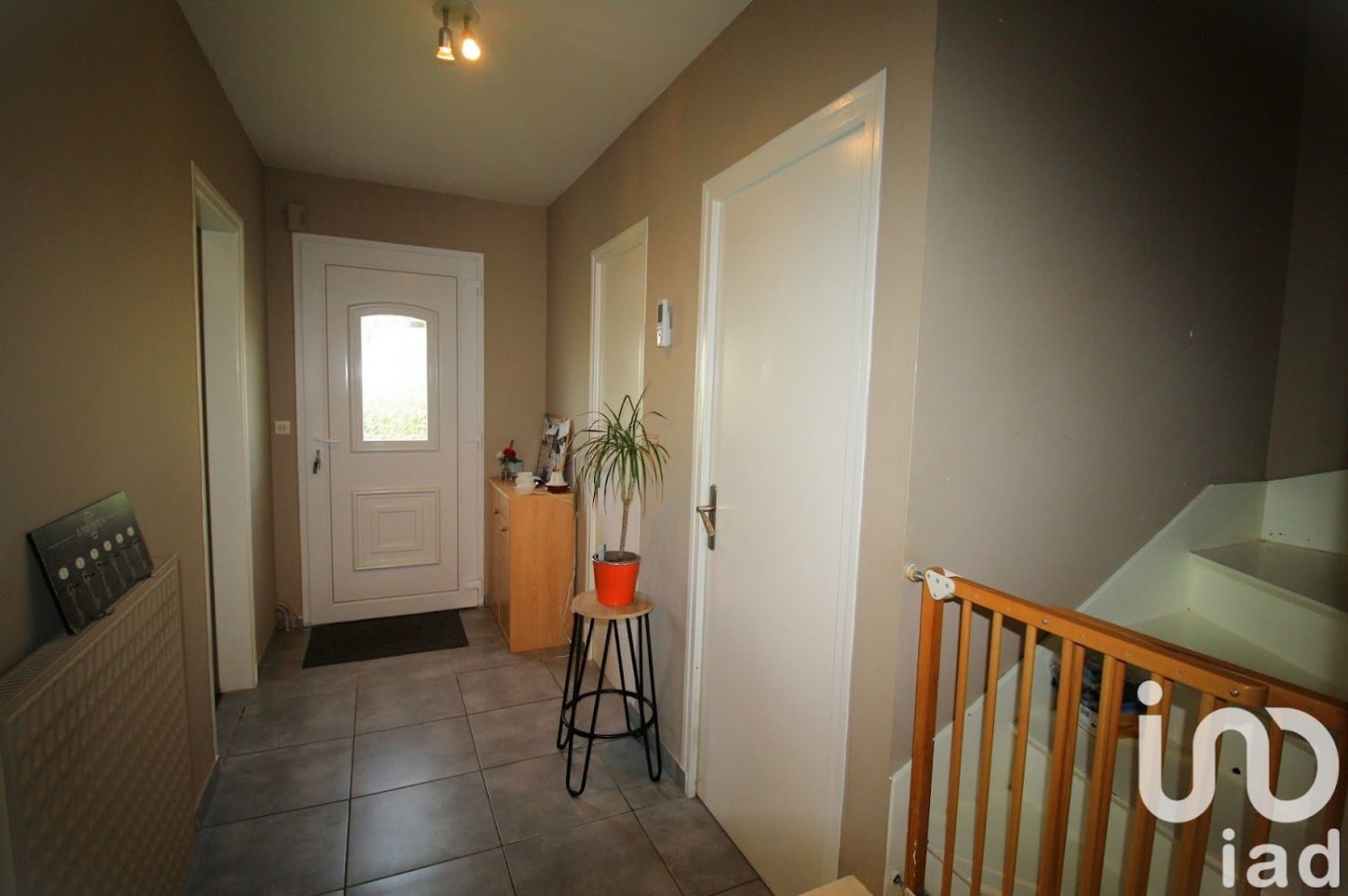 Casa de 3 dormitorios en Lanvaudan, France No. 267142