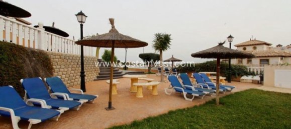 Casa de 2 dormitorios en Cabo Roig, Spain No. 133320 2