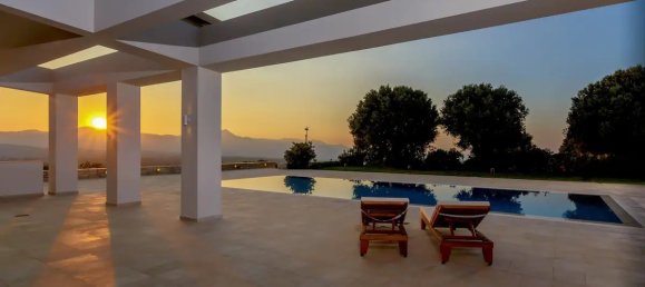 Вилла с 7 спальнями в Ираклион, Греция № 422 6