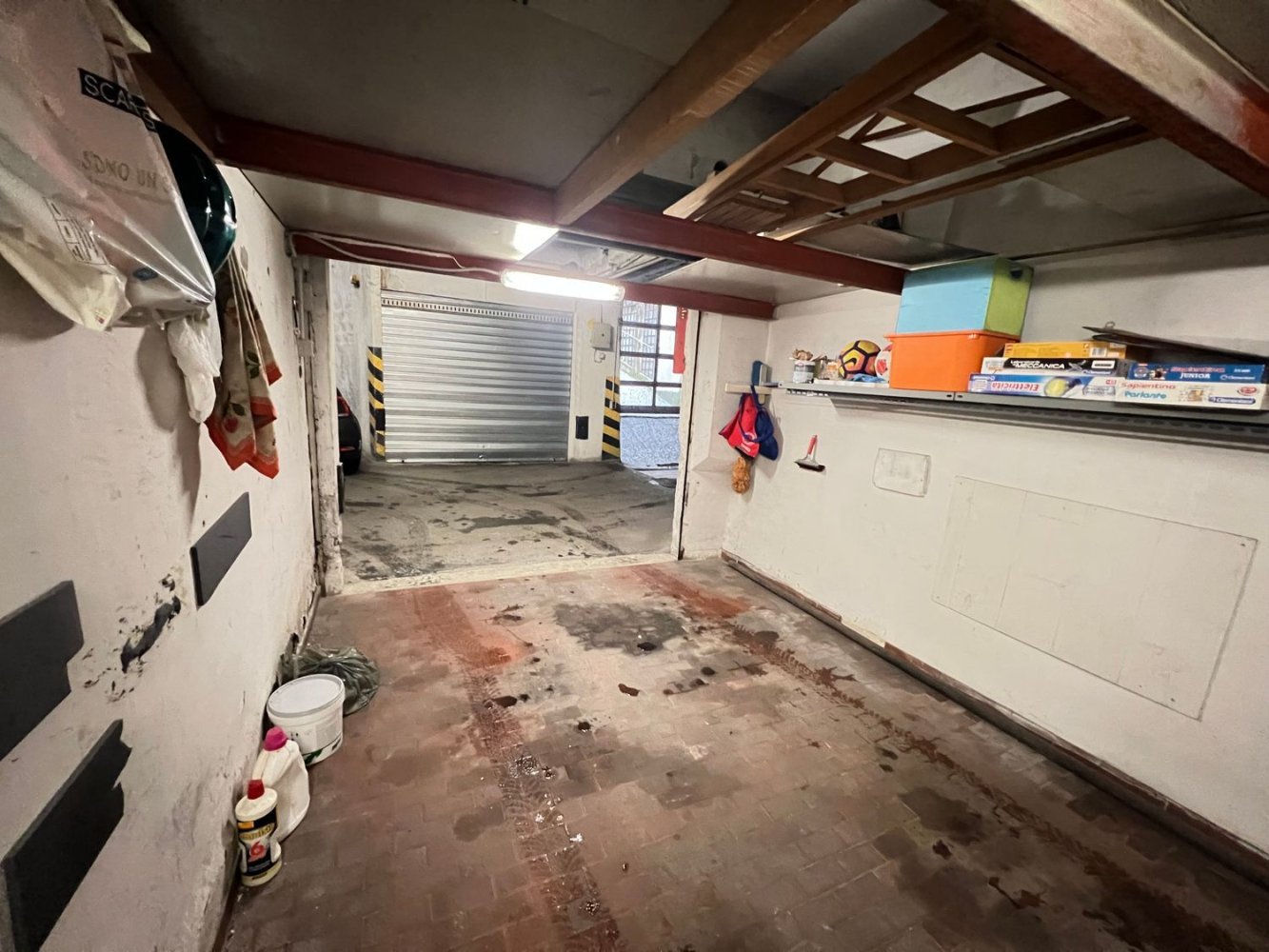  مرآب في Genoa, Italy 10متر مربع رقم 350906