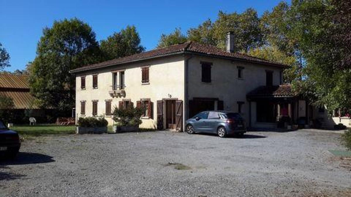 Oficina en Marciac, France 470 m² No. 20331