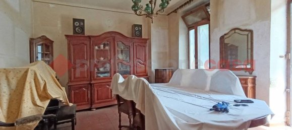 2 rooms Apartment in Arona, Italy No. 282837 3