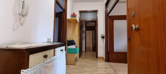 3 rooms Apartment in Carpi, Italy No. 53959 3