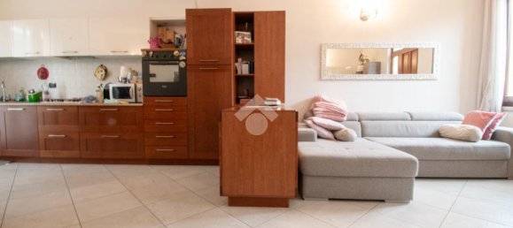 3غرفة شقة في Padenghe sul Garda, Italy رقم 26671 6