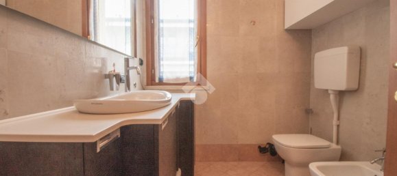 3غرفة شقة في Padenghe sul Garda, Italy رقم 26671 20