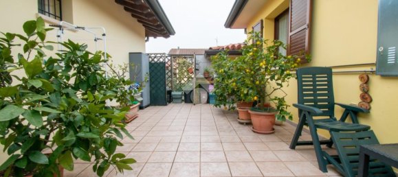 3غرفة شقة في Padenghe sul Garda, Italy رقم 26671 4