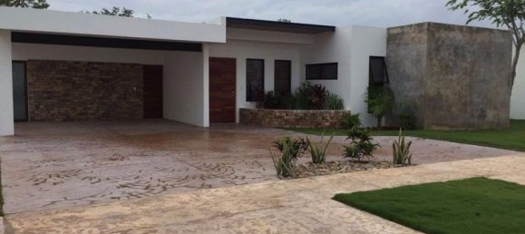 Casa de 3 dormitorios en Mérida, Mexico No. 29527 2