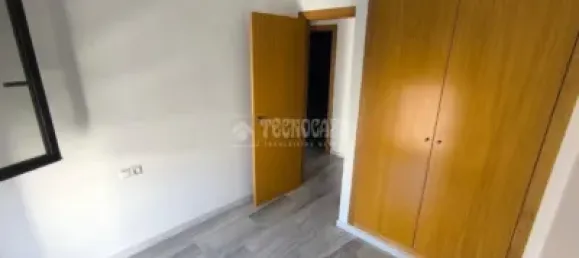 Apartamento de 3 dormitorios en Cádiz, Spain No. 166948 3