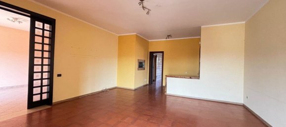 4 bedrooms Apartment in Montecorvino Rovella, Italy No. 315559 6