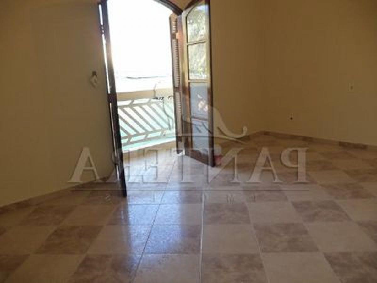 Дом с 4 спальнями в Сан-Паулу, Бразилия № 518510