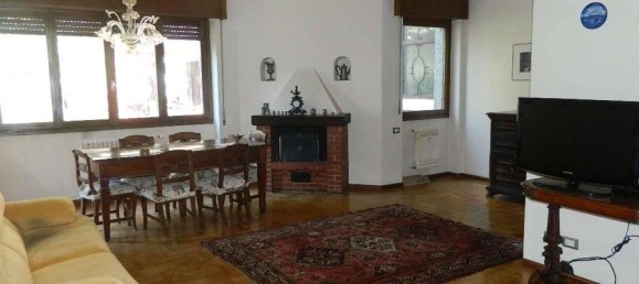 4 rooms Apartment in Sondrio, Italy No. 35330 2