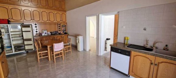 5 bedrooms Villa in Aradippou, Cyprus No. 6821 3