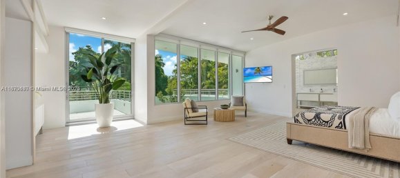 5 Schlafzimmer Villa in Miami, USA, Nr. 615297 3
