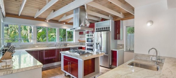 5 Schlafzimmer Villa in Miami, USA, Nr. 615297 21