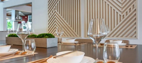 5 Schlafzimmer Villa in Miami, USA, Nr. 615297 16