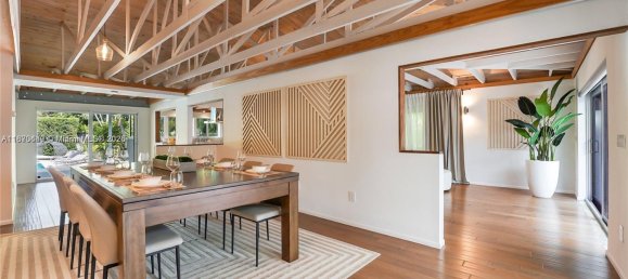 5 Schlafzimmer Villa in Miami, USA, Nr. 615297 25