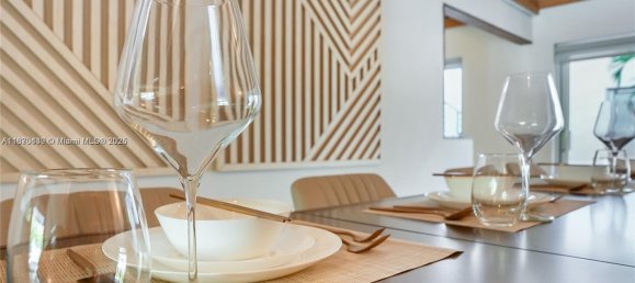 5 Schlafzimmer Villa in Miami, USA, Nr. 615297 14