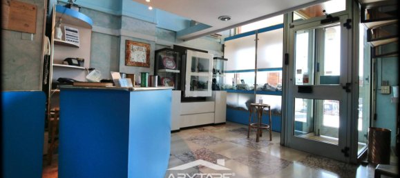 1-salle Propriété commerciale à Moncalieri, Italy No. 69729 9