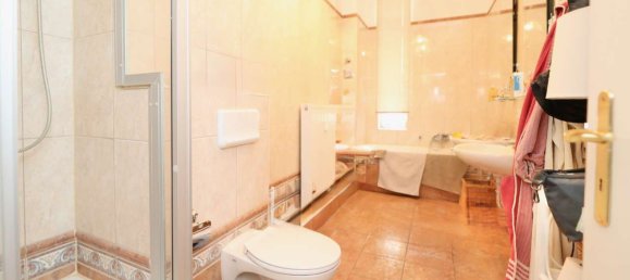 Квартира с 3 спальнями в Шёнеберг, Германия № 226754 12