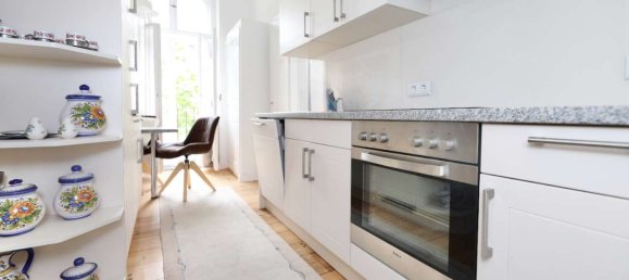 Квартира с 3 спальнями в Шёнеберг, Германия № 226754 4