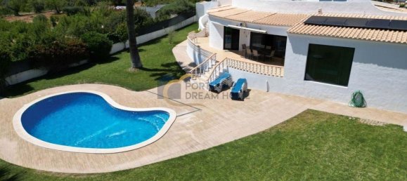 4 bedrooms House in Guia, Portugal No. 141259 3