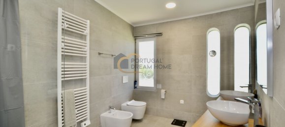 4 bedrooms House in Guia, Portugal No. 141259 22