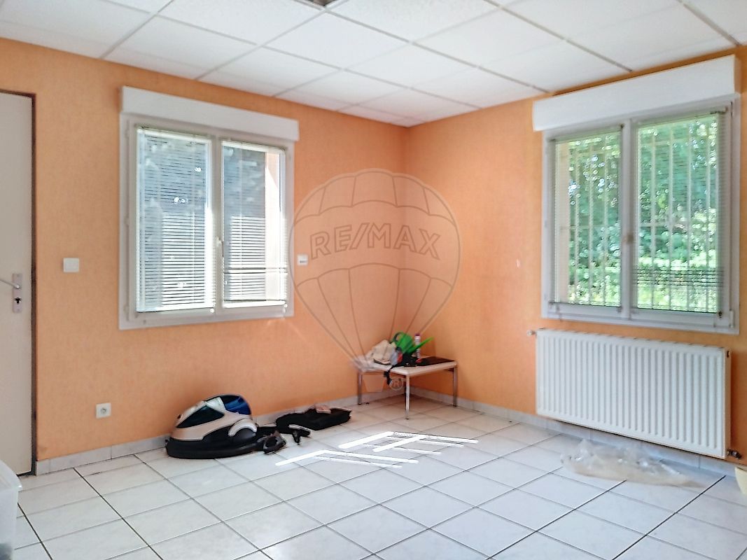  عقار تجاري في Haute-Saone, France 103متر مربع رقم 329776