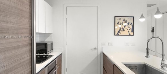 1 dormitorio propiedad comercial en venta en Miami, Miami-Dade, Florida, USA № 615561 23