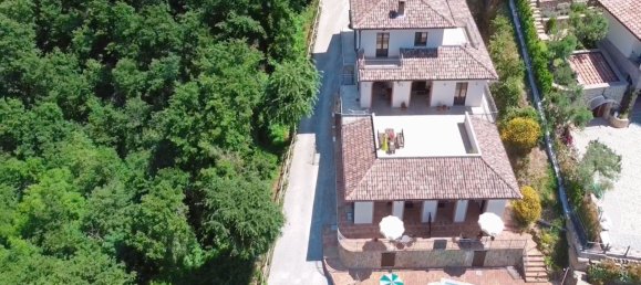 5 bedrooms Villa in Lisciano Niccone, Italy No. 82159 22