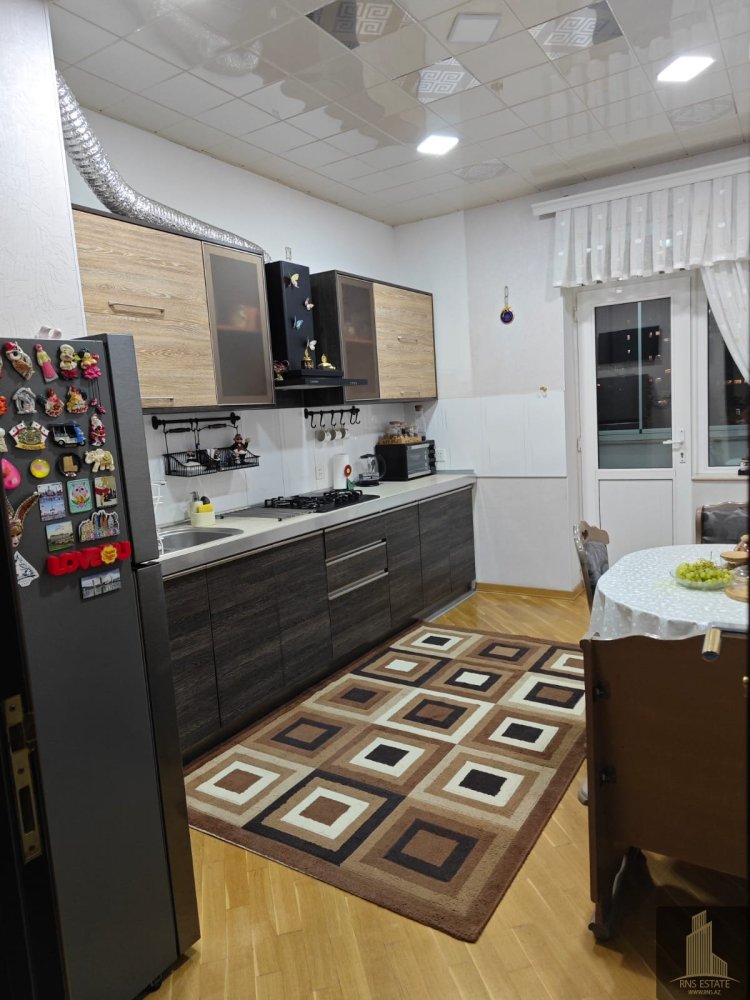 3 Schlafzimmer Wohnung in Nasimi, Azerbaijan, Nr. 2030