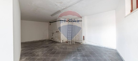 6-salle Appartement à Montecarotto, Italy No. 15310 14