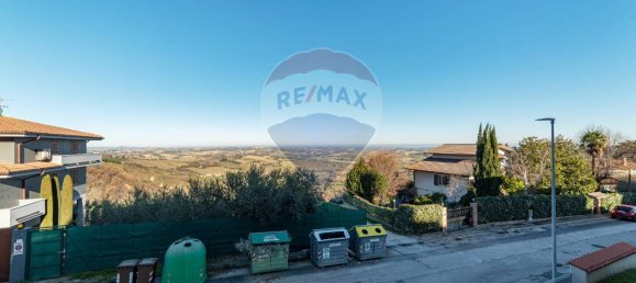 6-salle Appartement à Montecarotto, Italy No. 15310 11