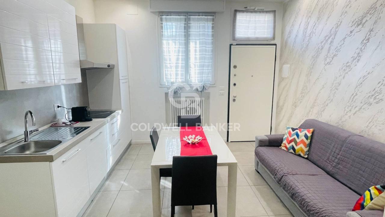 2 rooms Apartment in Bologna, Italy No. 2317