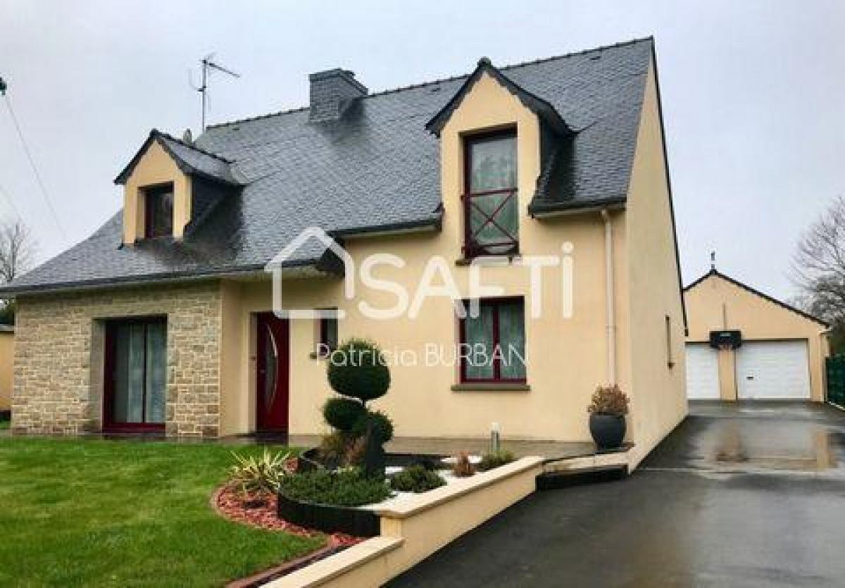4 bedrooms House in Questembert, France No. 4455