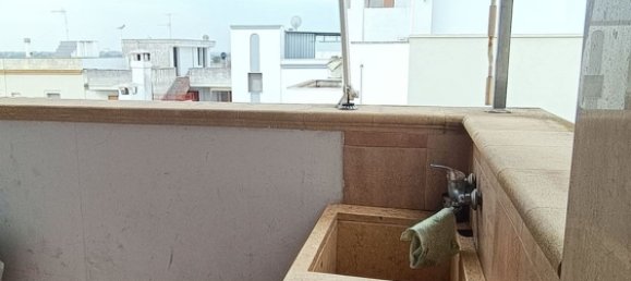 Casa de 5 dormitorios en Tuglie, Italy No. 313373 17