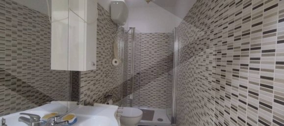 3-salle Maison à San Giacomo degli Schiavoni, Italy No. 18298 9