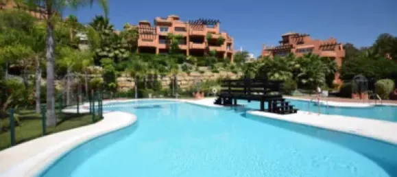 Apartamento de 3 dormitorios en Marbella, Spain No. 183031 16