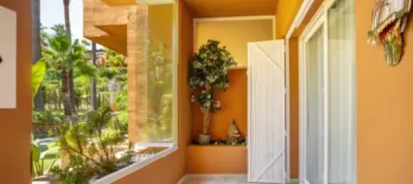 Apartamento de 3 dormitorios en Marbella, Spain No. 183031 13