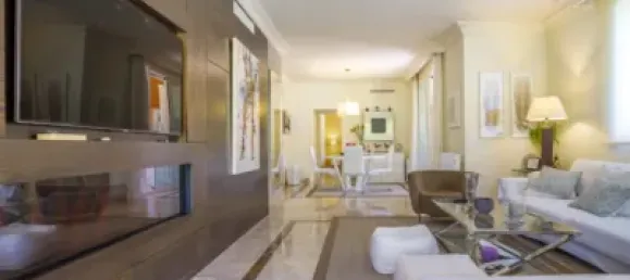 Apartamento de 3 dormitorios en Marbella, Spain No. 183031 22