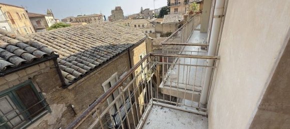 4 Schlafzimmer Wohnung in Caltanissetta, Italy, Nr. 272282 14