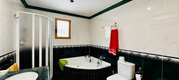 5 bedrooms House in Alicante, Spain No. 165905 24