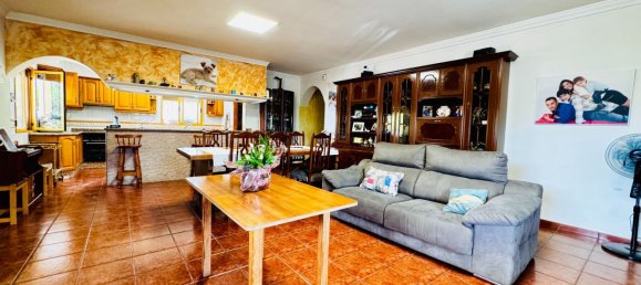 5 bedrooms House in Alicante, Spain No. 165905 10