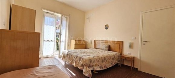 3 rooms Apartment in Pomezia, Italy No. 69225 30