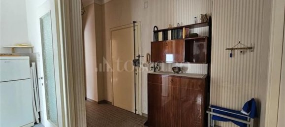 3 rooms Apartment in Pomezia, Italy No. 69225 15